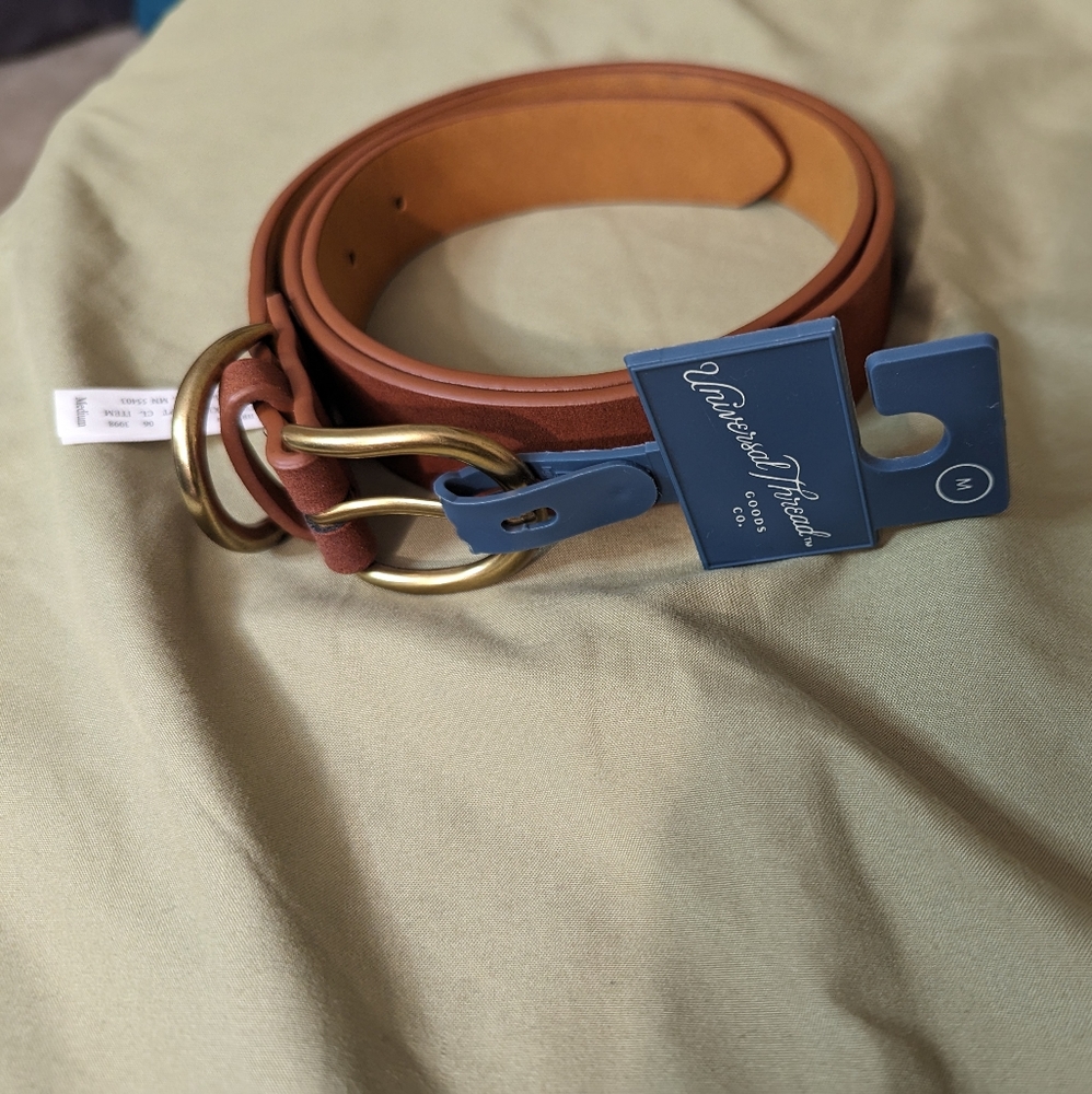 Universal thread women's square buckle belt